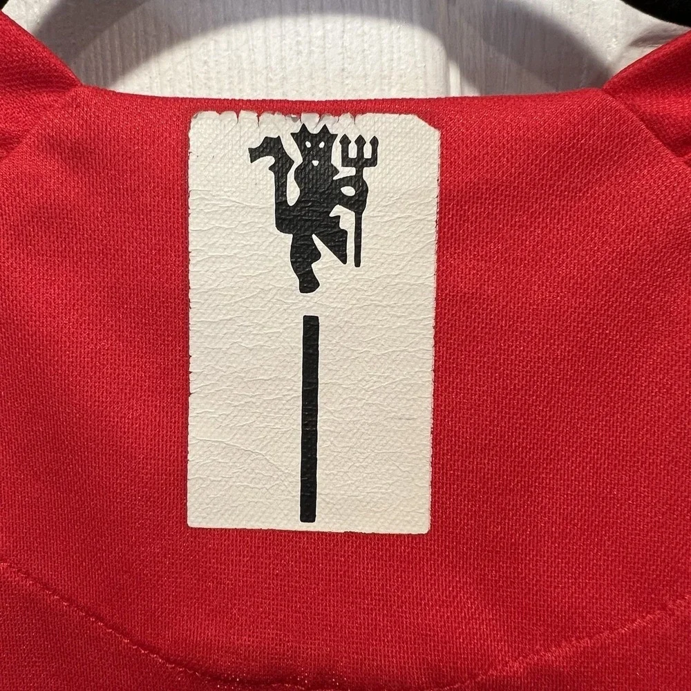 Manchester United Jersey Medium Made by Torres Sports Soccer Futbol - Picture 6 of 10